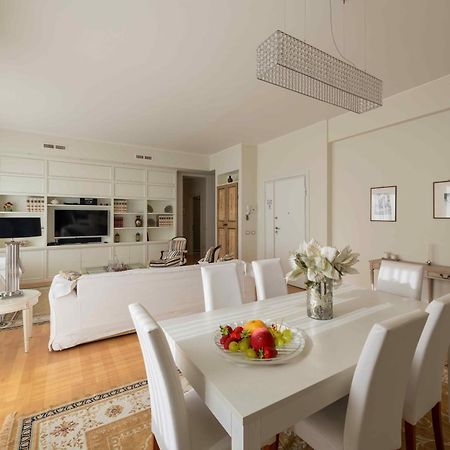 פסארו Casa Gramsci Luxury Apartment מראה חיצוני תמונה