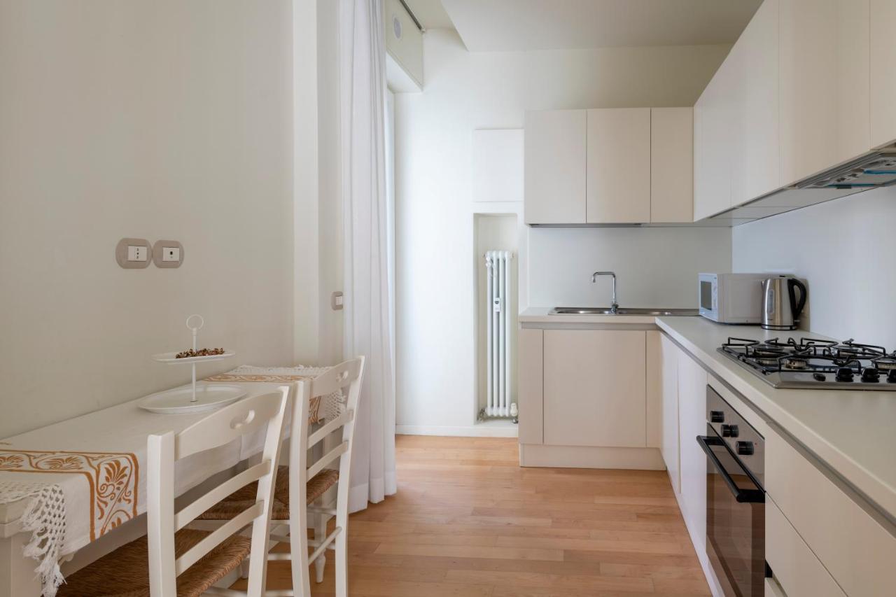 פסארו Casa Gramsci Luxury Apartment מראה חיצוני תמונה