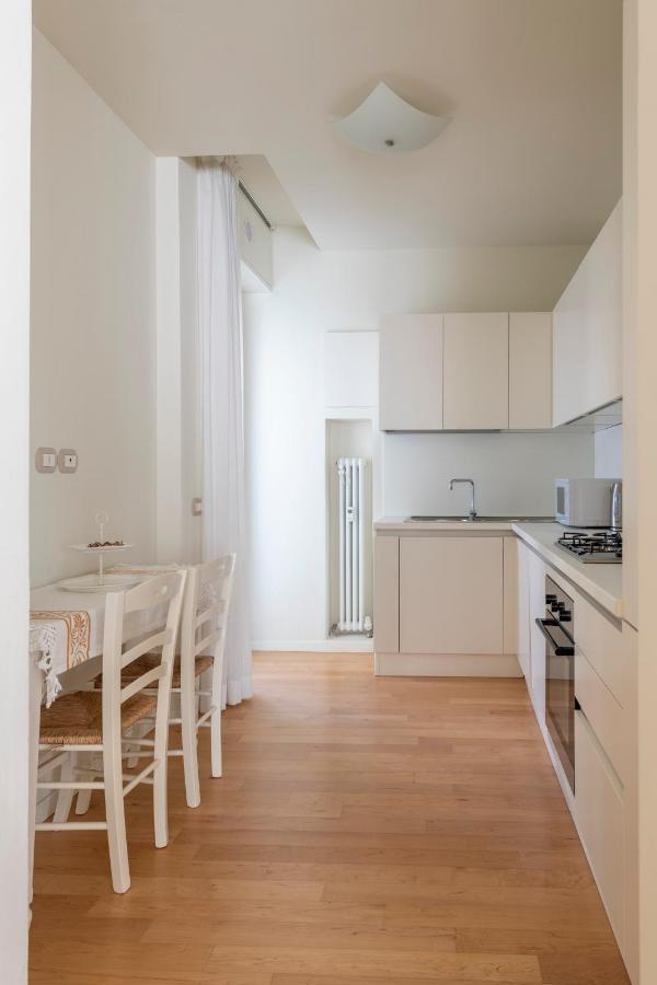 פסארו Casa Gramsci Luxury Apartment מראה חיצוני תמונה
