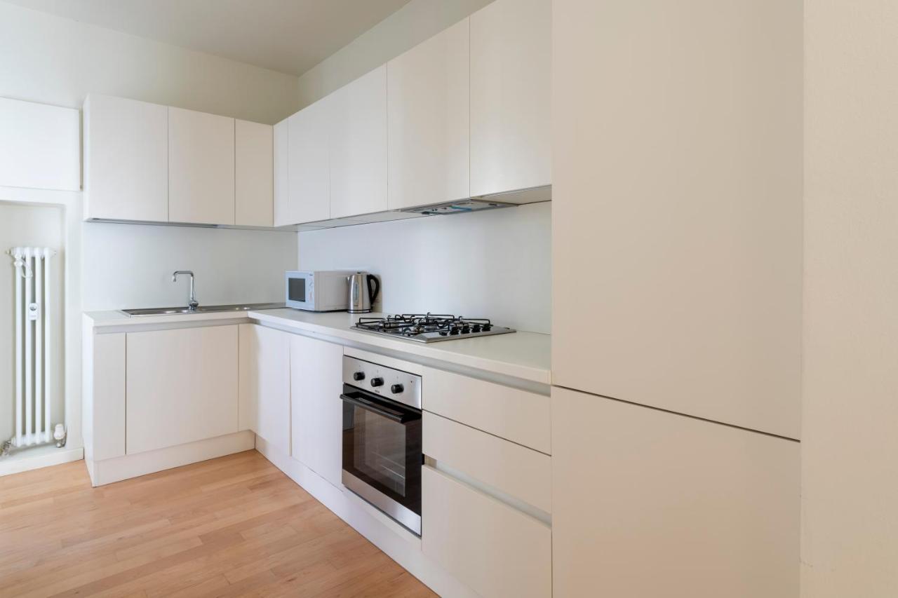 פסארו Casa Gramsci Luxury Apartment מראה חיצוני תמונה