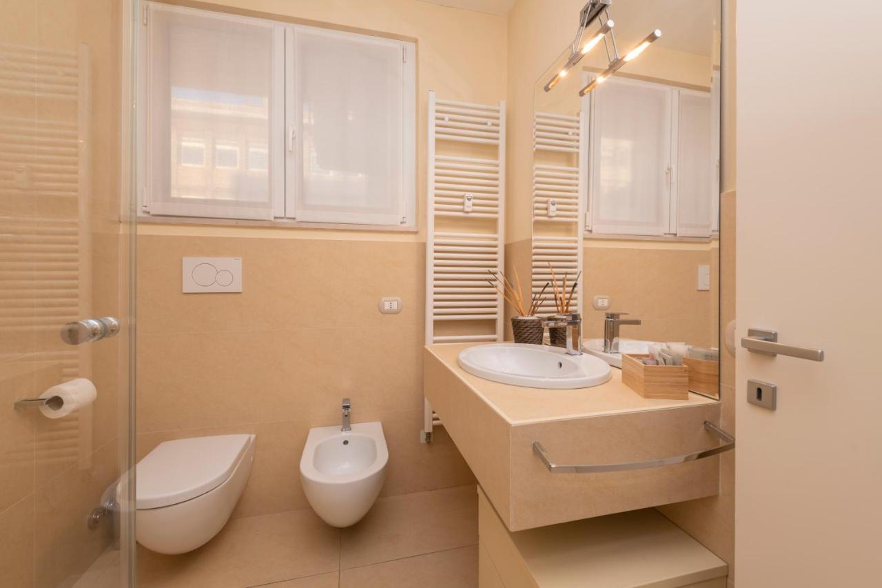 פסארו Casa Gramsci Luxury Apartment מראה חיצוני תמונה
