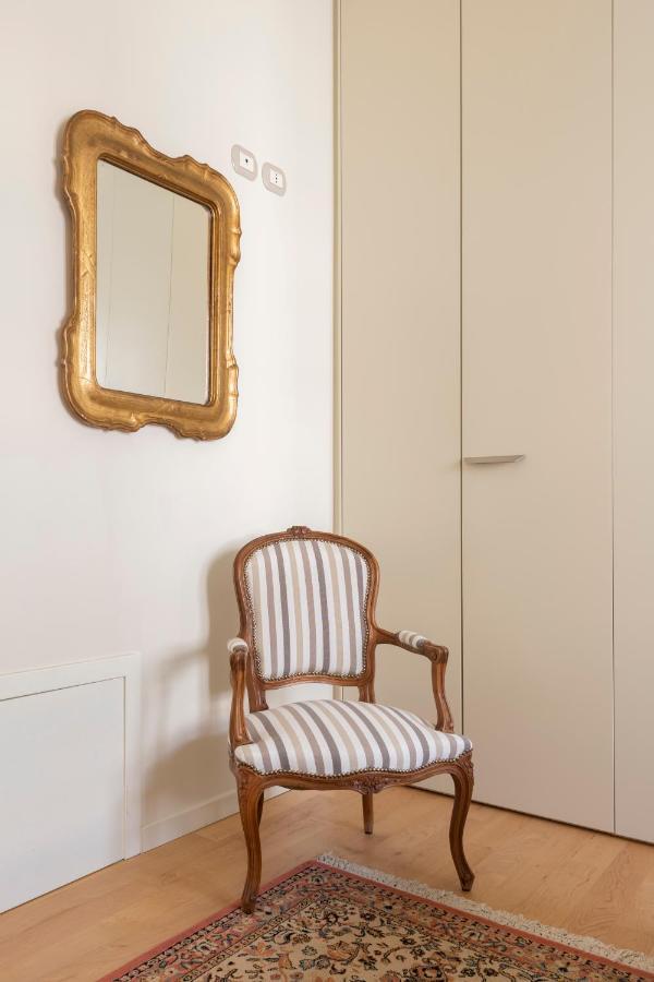 פסארו Casa Gramsci Luxury Apartment מראה חיצוני תמונה